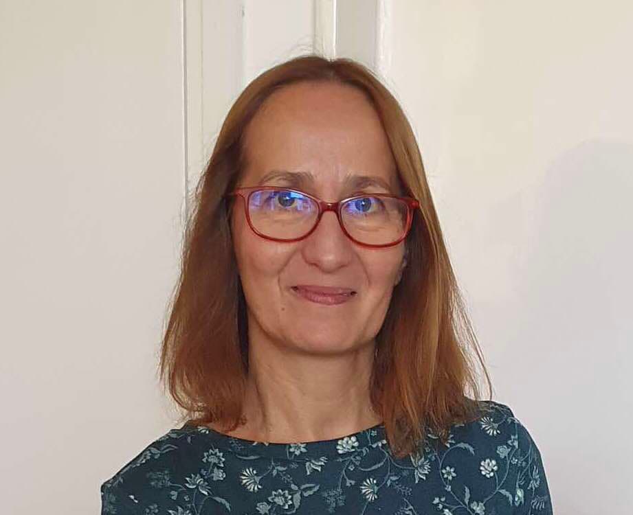 Mihályiné Lakatos Anita portréja